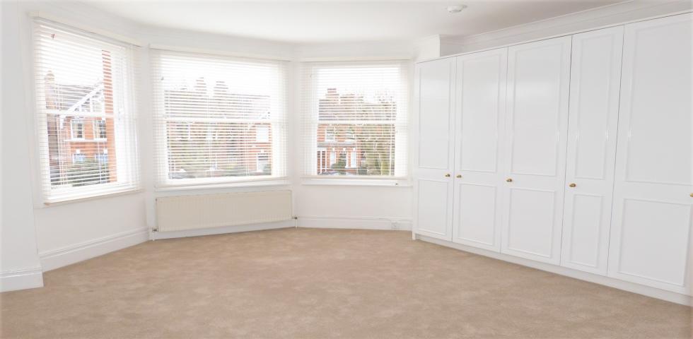 			NEW INSTRUCTION, 3 Bedroom, 1 bath, 1 reception Flat			 Walm Lane, KILBURN/BRONDESBURY