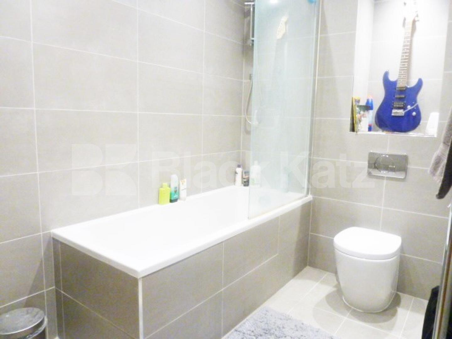 			STUNNING 1 BED WAREHOUSE APARTMENT, 1 Bedroom, 1 bath, 1 reception Flat			 ABILITY PLAZA-KINGSLAND ROAD, DALSTON/HAGGERSTON