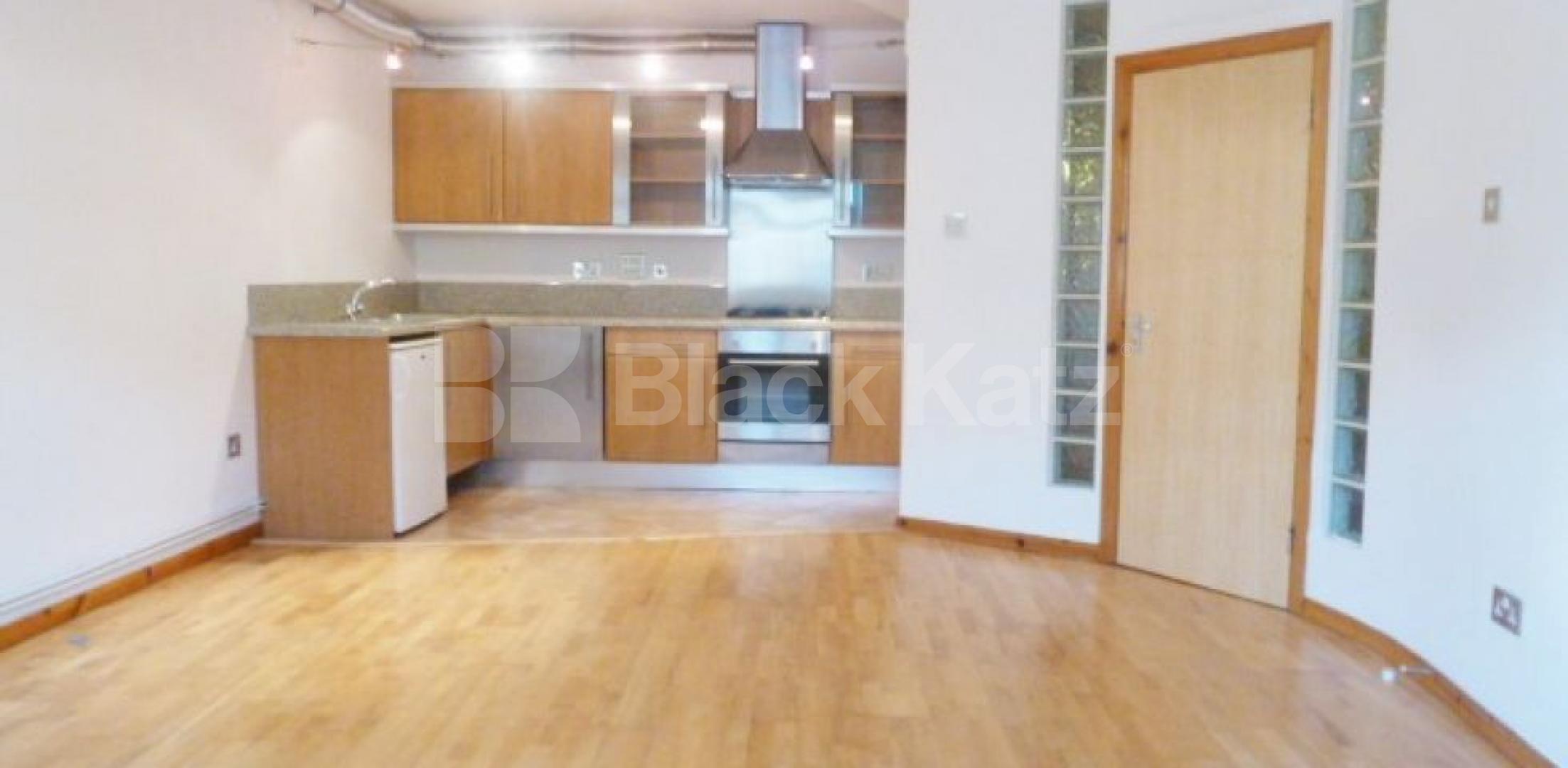 			LET AGREED, 1 Bedroom, 1 bath, 1 reception Flat			 ATRIUM APARTMANTS-FELTON STREET, OLD STREET-HOXTON-HAGGERSTON