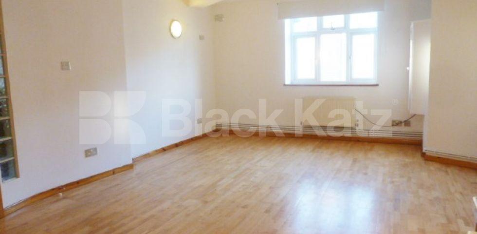 			LET AGREED, 1 Bedroom, 1 bath, 1 reception Flat			 ATRIUM APARTMANTS-FELTON STREET, OLD STREET-HOXTON-HAGGERSTON