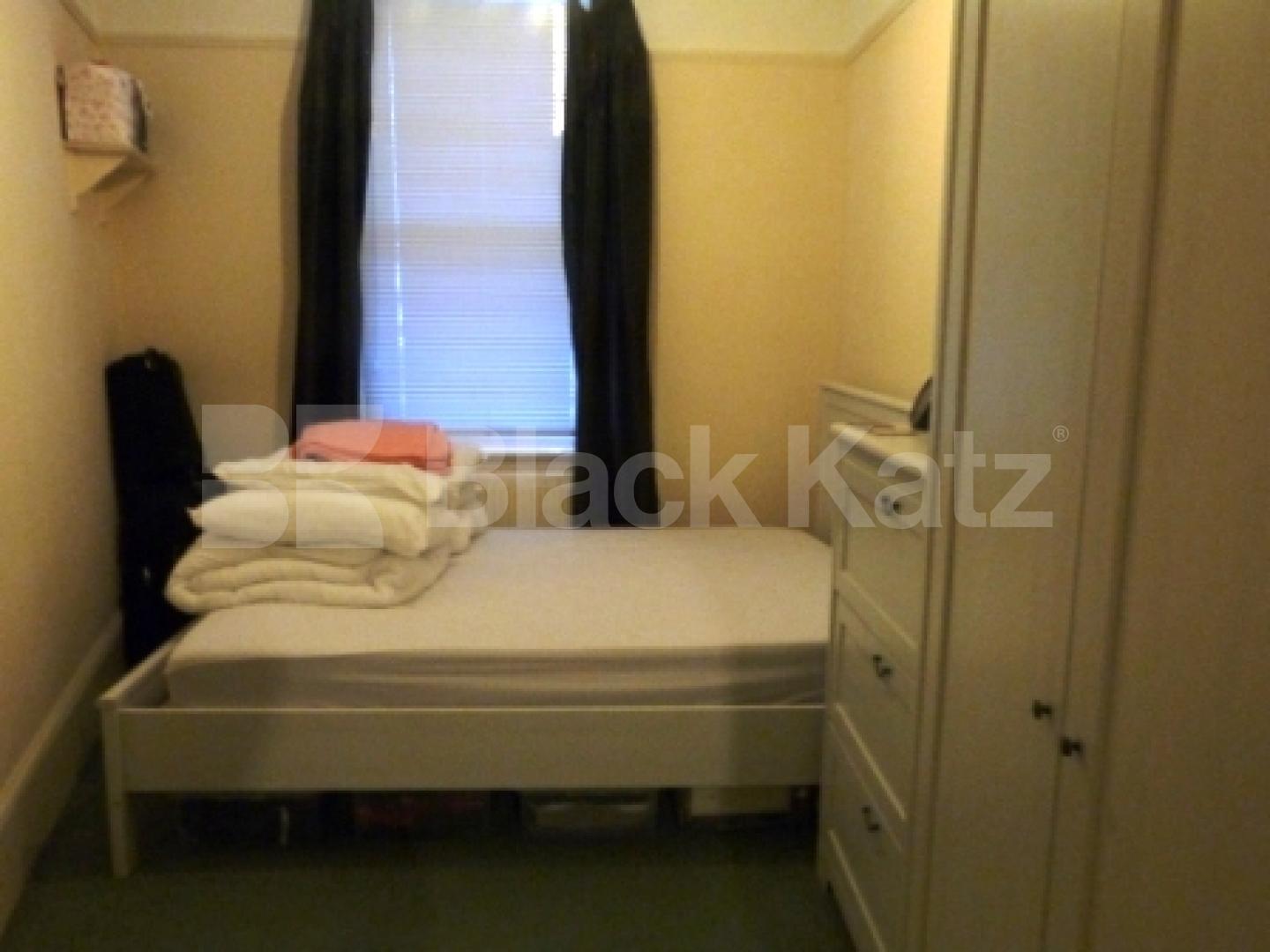 			2 Bedroom, 1 bath, 1 reception Flat			 Nightingale Lane, Crouch End