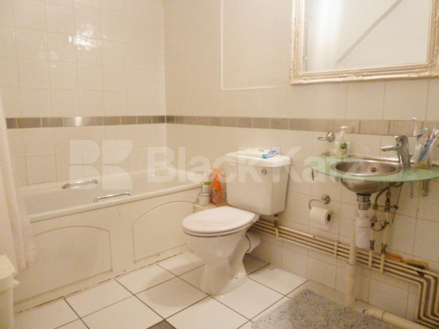 			STUNNING 2 BEDROOM WAREHOUSE APARTMENT, 2 Bedroom, 1 bath, 1 reception Flat			 SPRINGFIELD HOUSE LOFTS-TYSSEN STREET, DALSTON-HAGGERSTON-SHOREDITCH