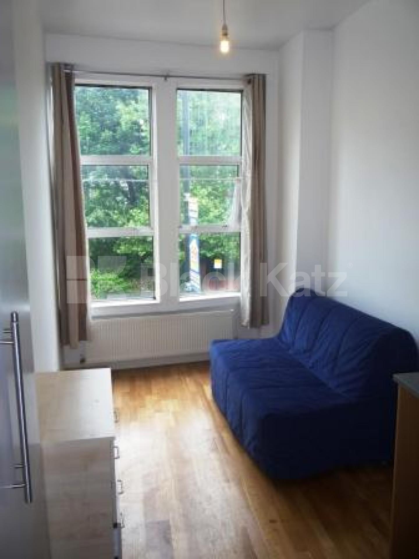 			LET!, Studio Apartment, 1 bath, 1 reception Studio			 Muswell Hill, MUSWELL HILL N10