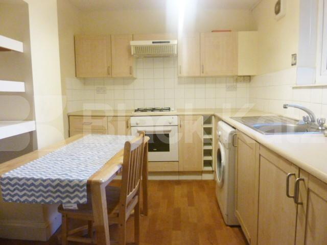 			NEW INSTRUCTION!, 3 Bedroom, 1 bath, 1 reception Flat			 Newington Green Road, NEWINGTON GREEN/CANONBURY