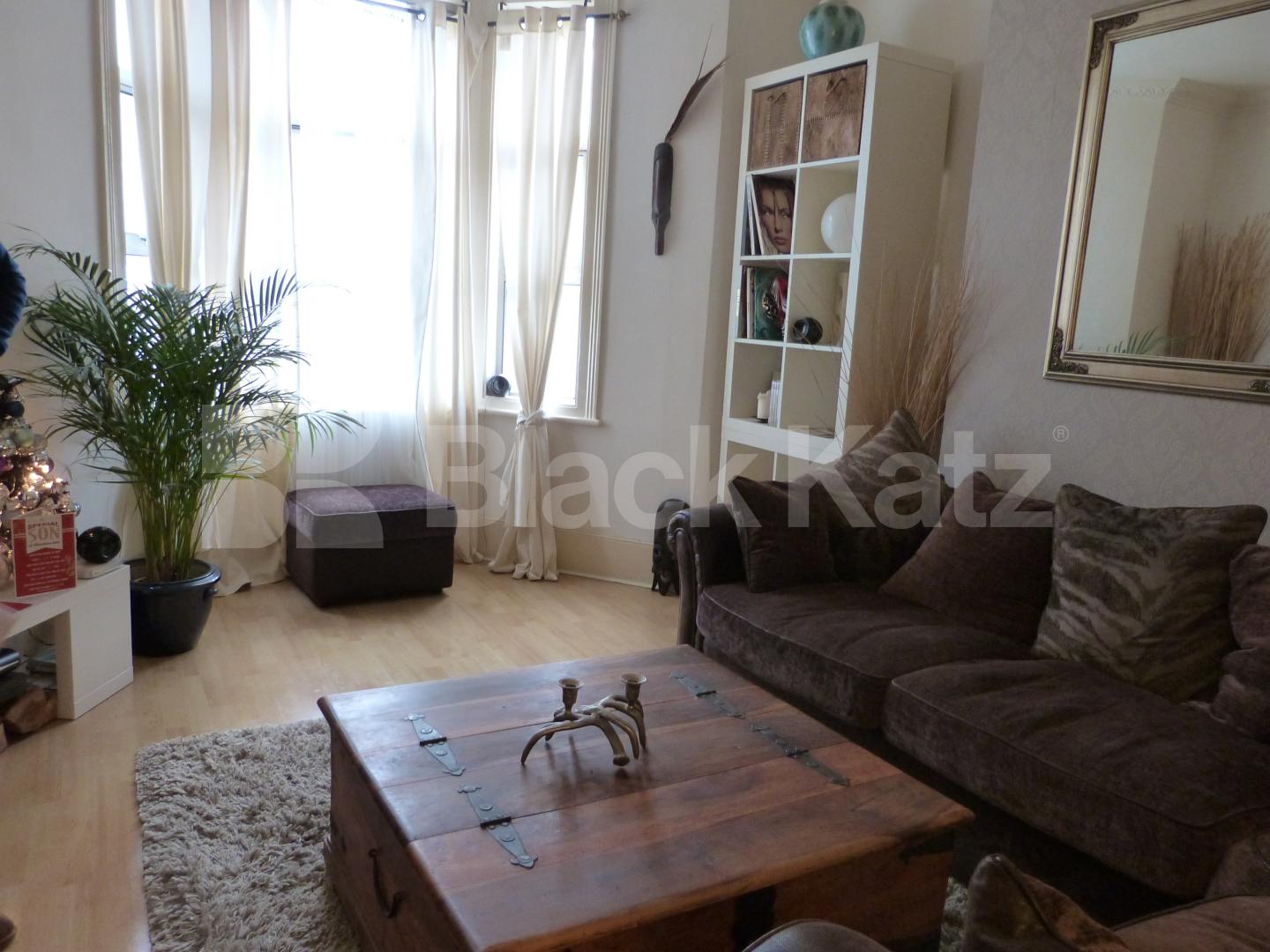			Must see!, 1 Bedroom, 1 bath, 1 reception Flat			 Cecile Park, Crouch End