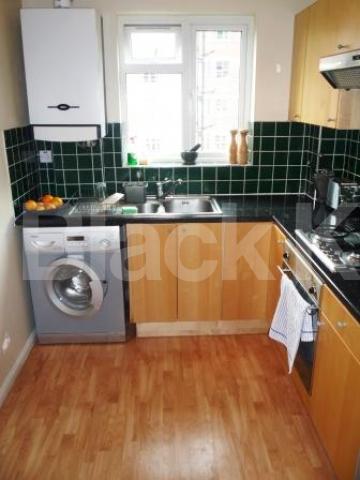 			2 Bedroom, 1 bath, 1 reception Flat			 Colney Hatch Lane, MUSWELL HILL N10
