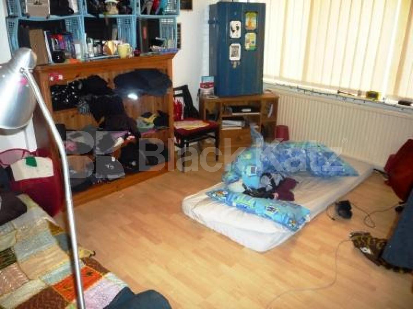 			LET!, 1 Bedroom, 1 bath, 1 reception Ground Floor Flat			 Wetherill Road, MUSWELL HILL