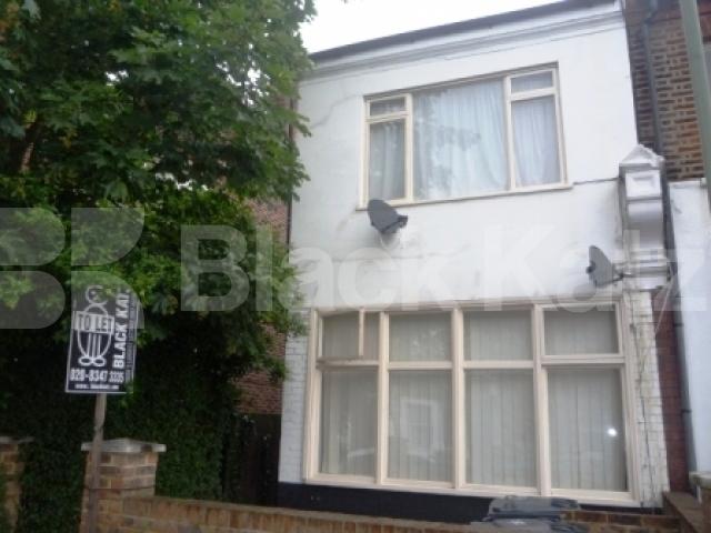 			LET!, 1 Bedroom, 1 bath, 1 reception Ground Floor Flat			 Wetherill Road, MUSWELL HILL