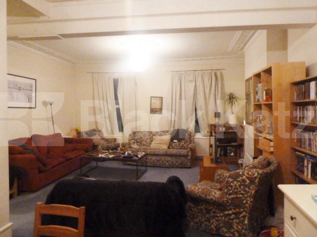 			NEW INSTRUCTION!!!, 3 Bedroom, 1 bath, 1 reception Flat			 Florence Road, FINSBURY PARK 