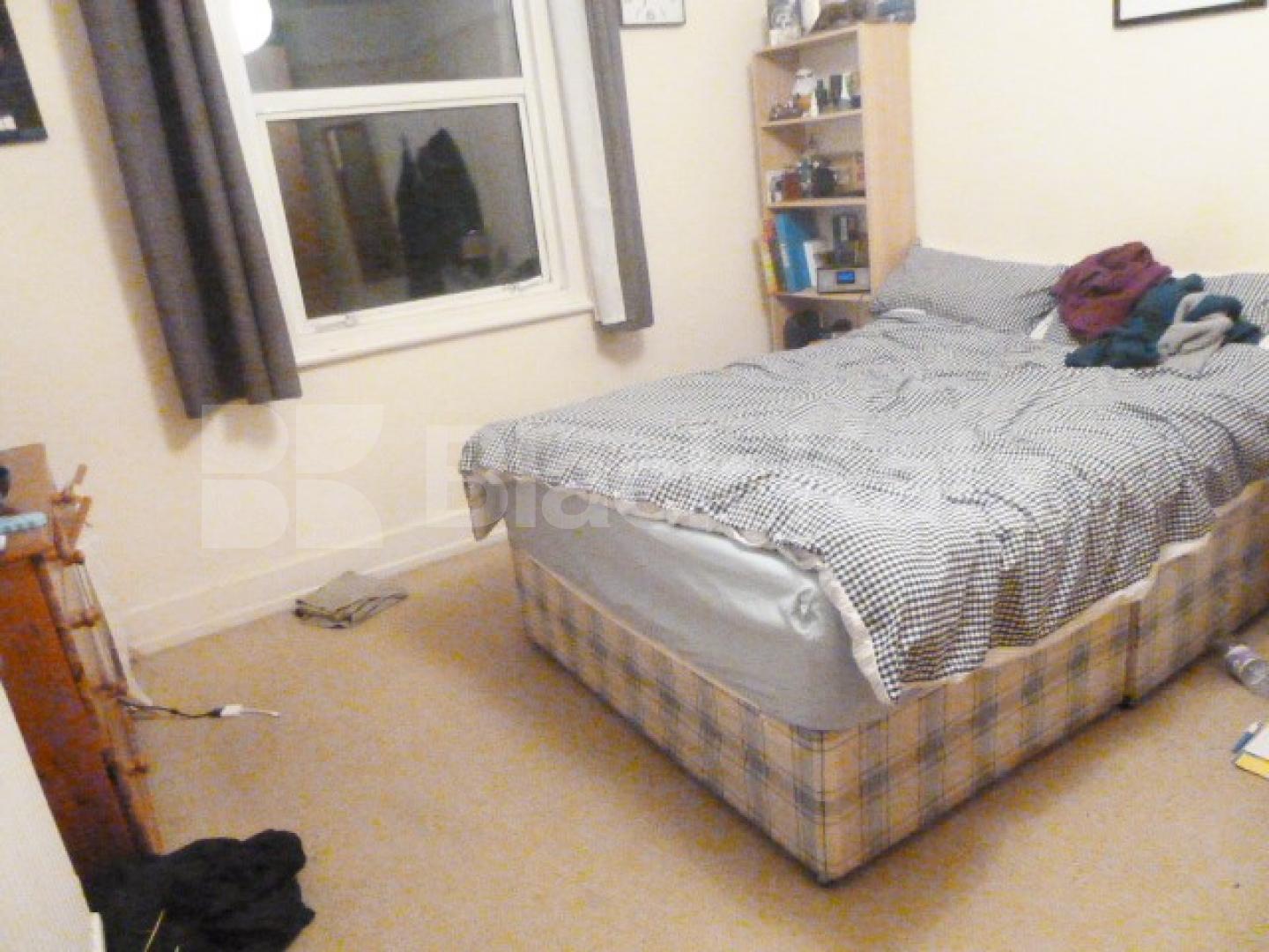 			NEW INSTRUCTION!!!, 3 Bedroom, 1 bath, 1 reception Flat			 Florence Road, FINSBURY PARK 