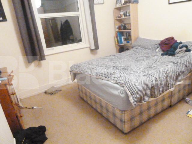 			NEW INSTRUCTION!!!, 3 Bedroom, 1 bath, 1 reception Flat			 Florence Road, FINSBURY PARK 