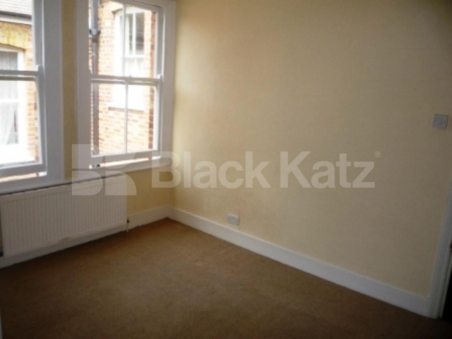 			Studio Apartment, 1 bath, 1 reception Studio			 Princes Avenue, ALEXANDRA PALACE
