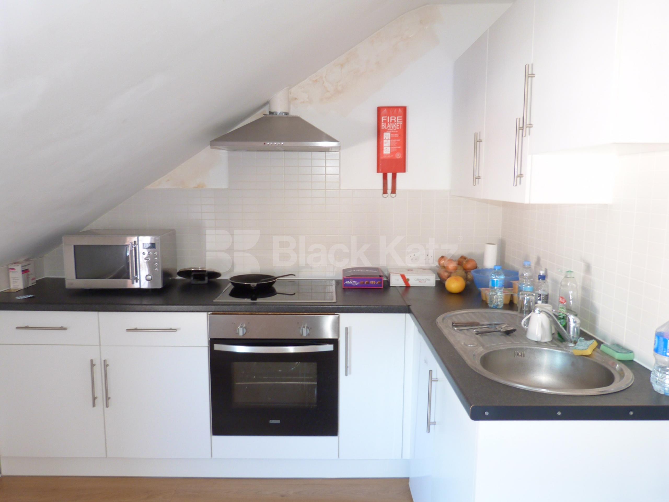 			Studio Apartment, 1 bath, 1 reception Flat			 Sherriff Road, West Hampstead NW6