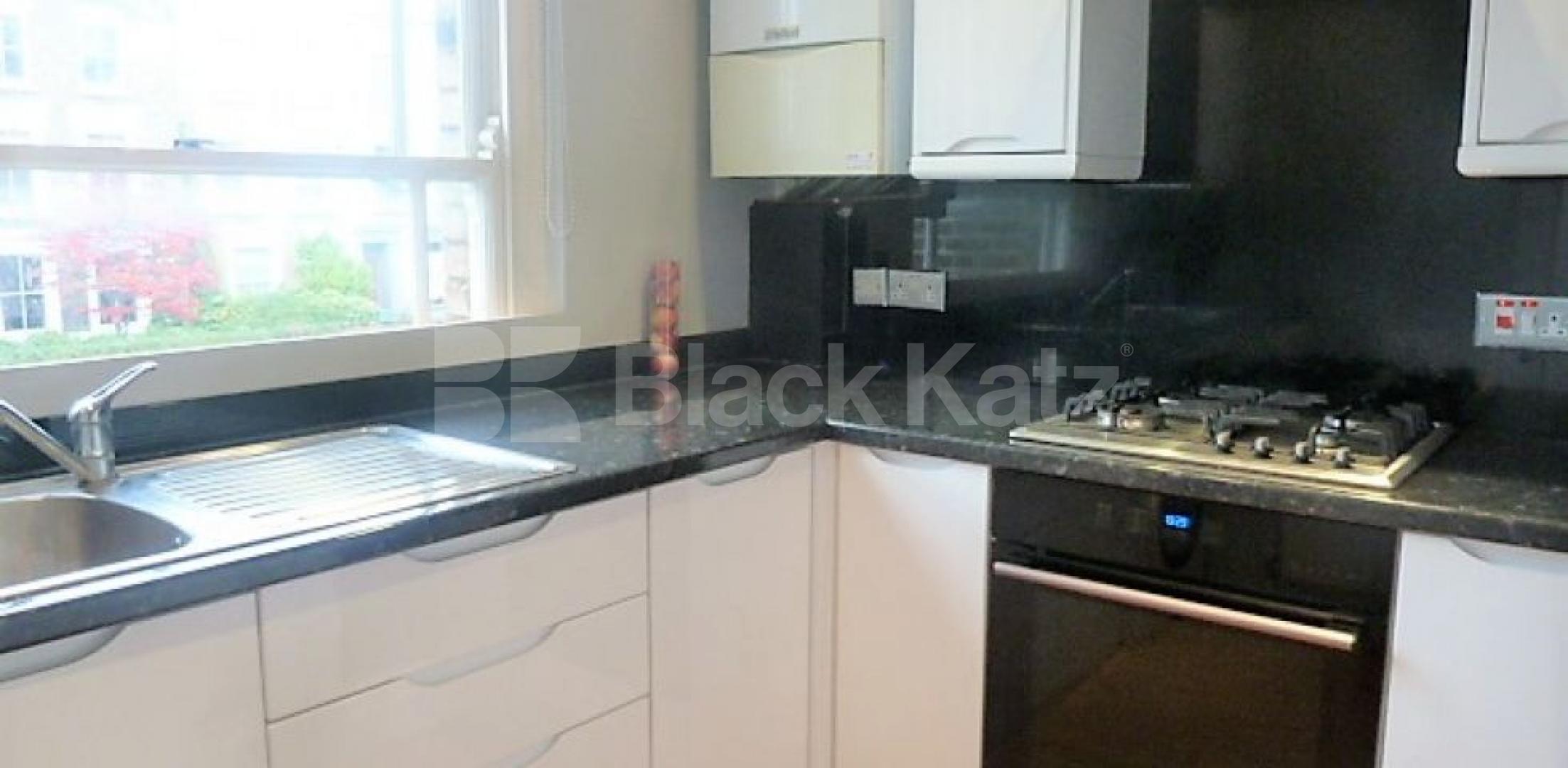 			LET AGREED, 2 Bedroom, 1 bath, 1 reception Flat			 Southgate Road, DE BEAUVOIR-ISLINGTON