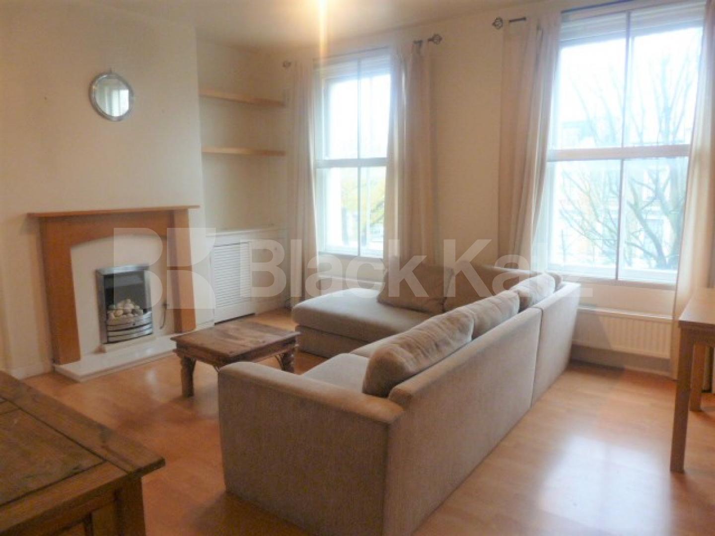 			STUNNING SPLIT LEVEL 2 BEDROOM APARTMENT , 2 Bedroom, 1 bath, 1 reception Flat			 Tollington Road, HOLLOWAY-FINSBURY PARK-ISLINGTON