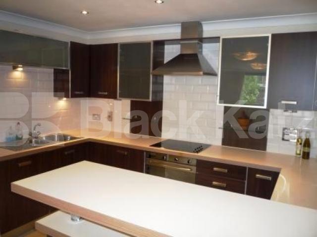 			2 Bedroom, 1 bath, 1 reception Flat			 Tottenham Lane, CROUCH END