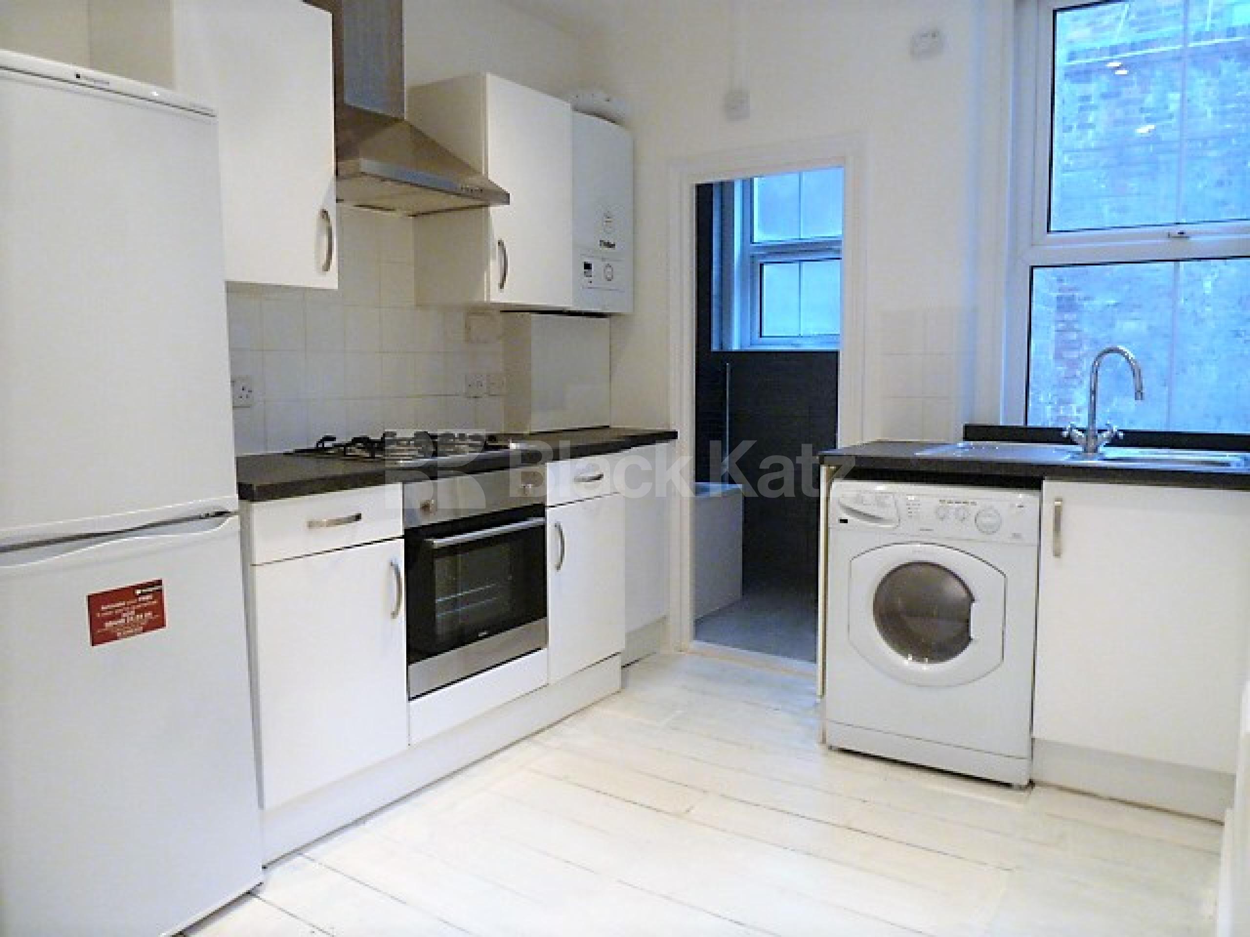 			GREAT 1 BEDROOM FLAT WITH PRIVATE PATIO GARDEN, 1 Bedroom, 1 bath, 1 reception Flat			 TEMPLE DWELLINGS-TEMPLE STREET, BETHNAL GREEN-HACKNEY-LONDON FIELDS E2