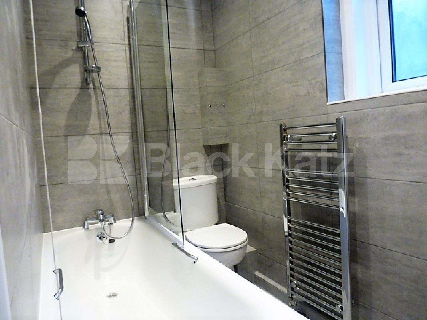 			GREAT 1 BEDROOM FLAT WITH PRIVATE PATIO GARDEN, 1 Bedroom, 1 bath, 1 reception Flat			 TEMPLE DWELLINGS-TEMPLE STREET, BETHNAL GREEN-HACKNEY-LONDON FIELDS