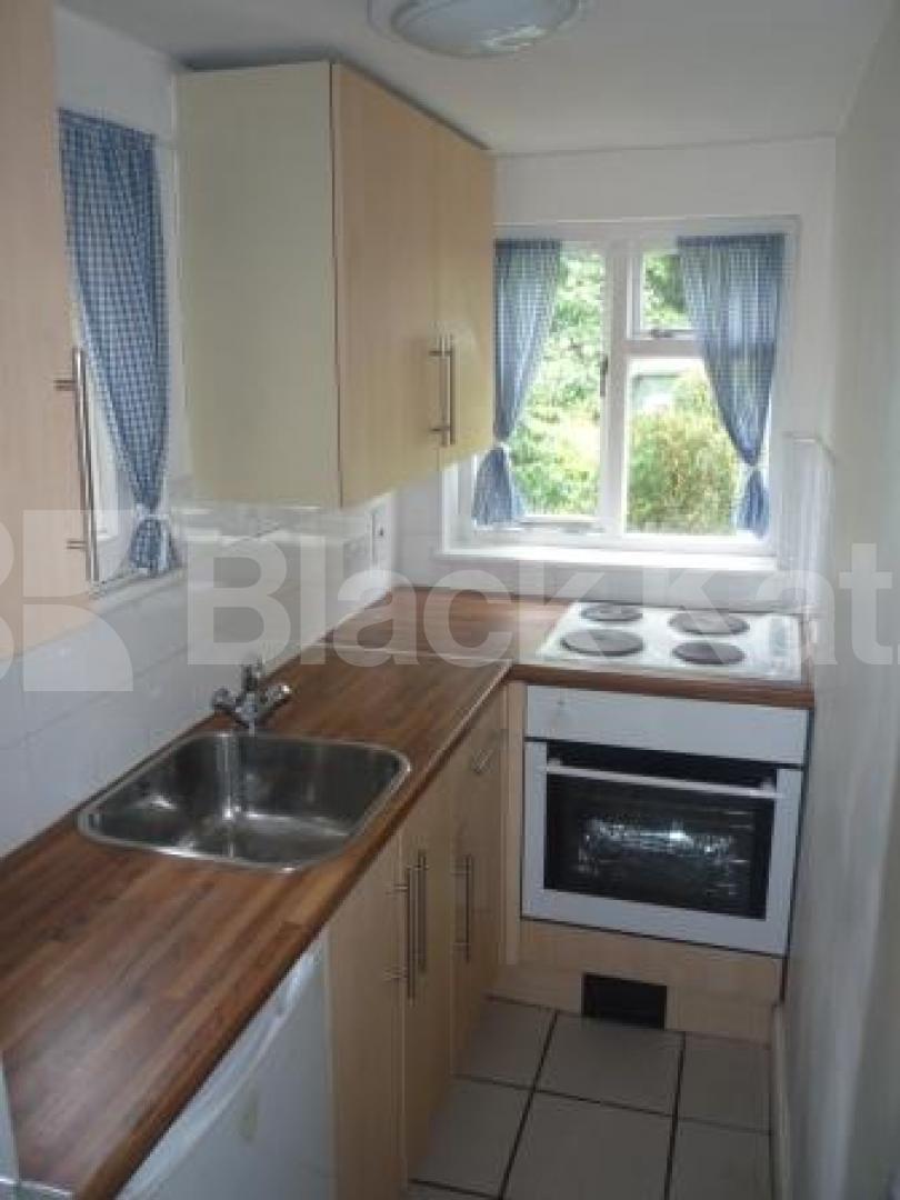 			LET!, 1 Bedroom, 1 bath, 1 reception Ground Floor Flat			 Crouch Hill, CROUCH END