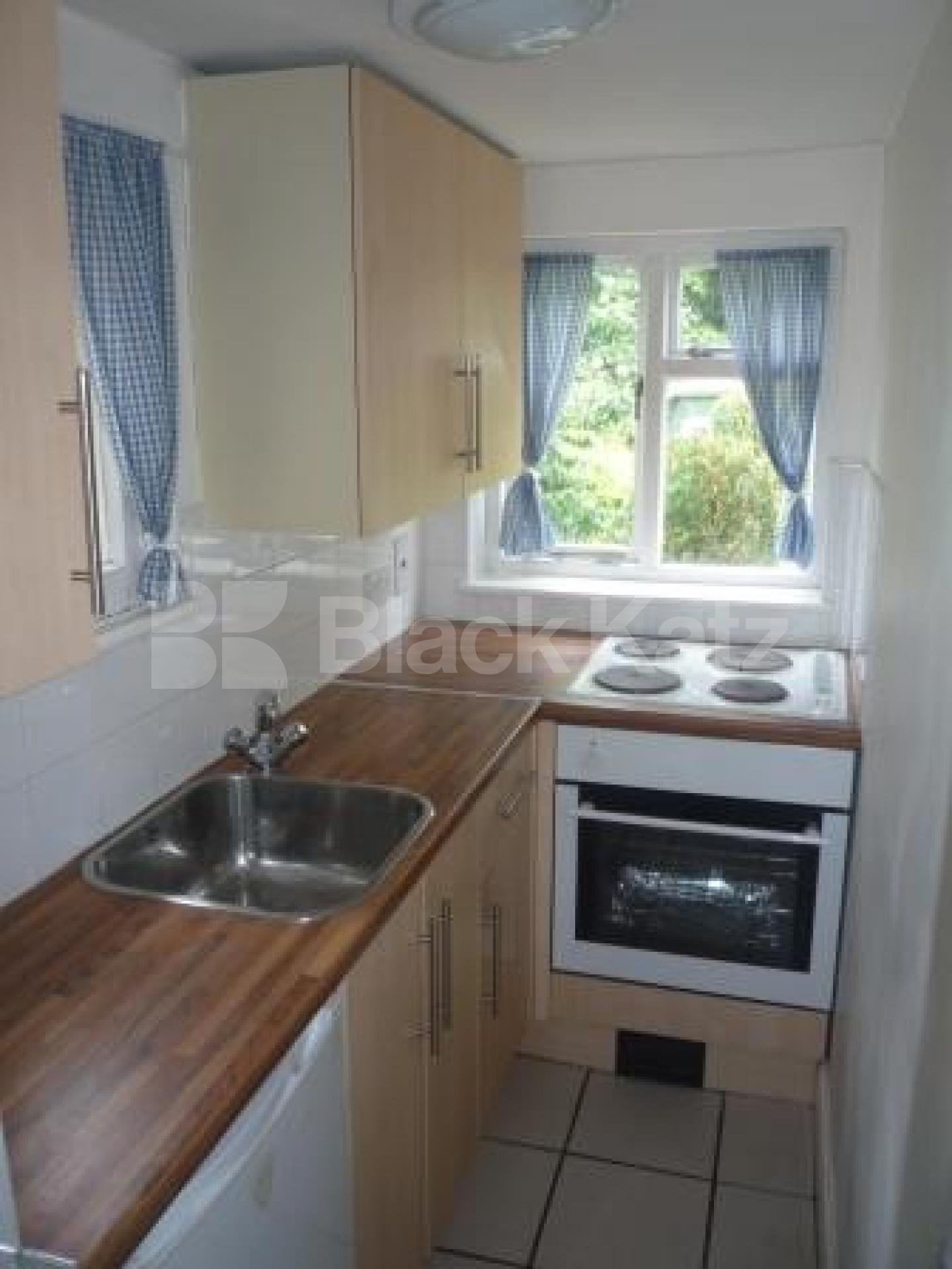 			LET!, 1 Bedroom, 1 bath, 1 reception Ground Floor Flat			 Crouch Hill, CROUCH END N8