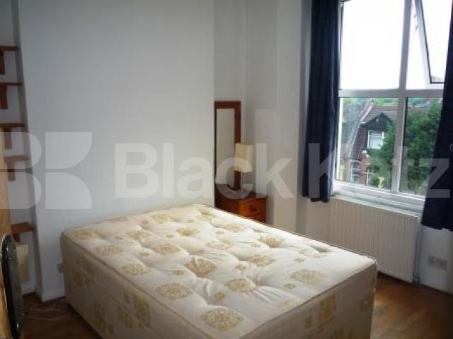 			1 Bedroom, 1 bath, 1 reception Flat			 Muswell Hill, MUSWELL HILL N10