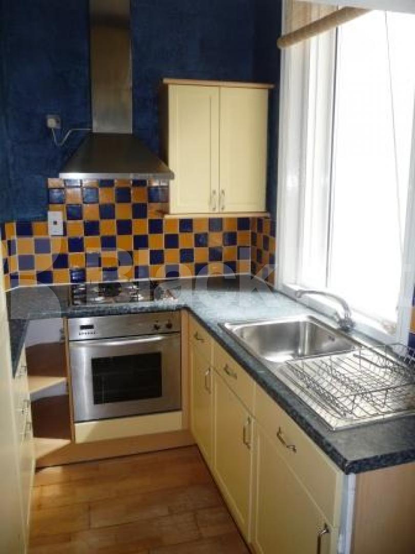 			1 Bedroom, 1 bath, 1 reception Flat			 Muswell Hill, MUSWELL HILL N10