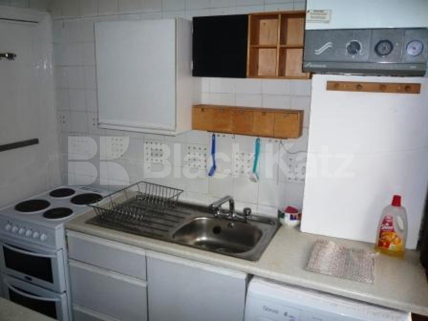 			LET!, 1 Bedroom, 1 bath, 1 reception Flat			 Berkeley Road, CROUCH END