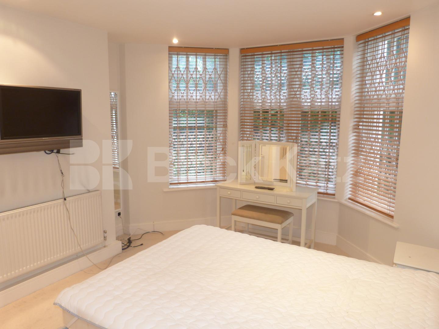 two double bedrooms, period features, high ceilings, wood floors & mins to Heath Heath Drive, Hampstead