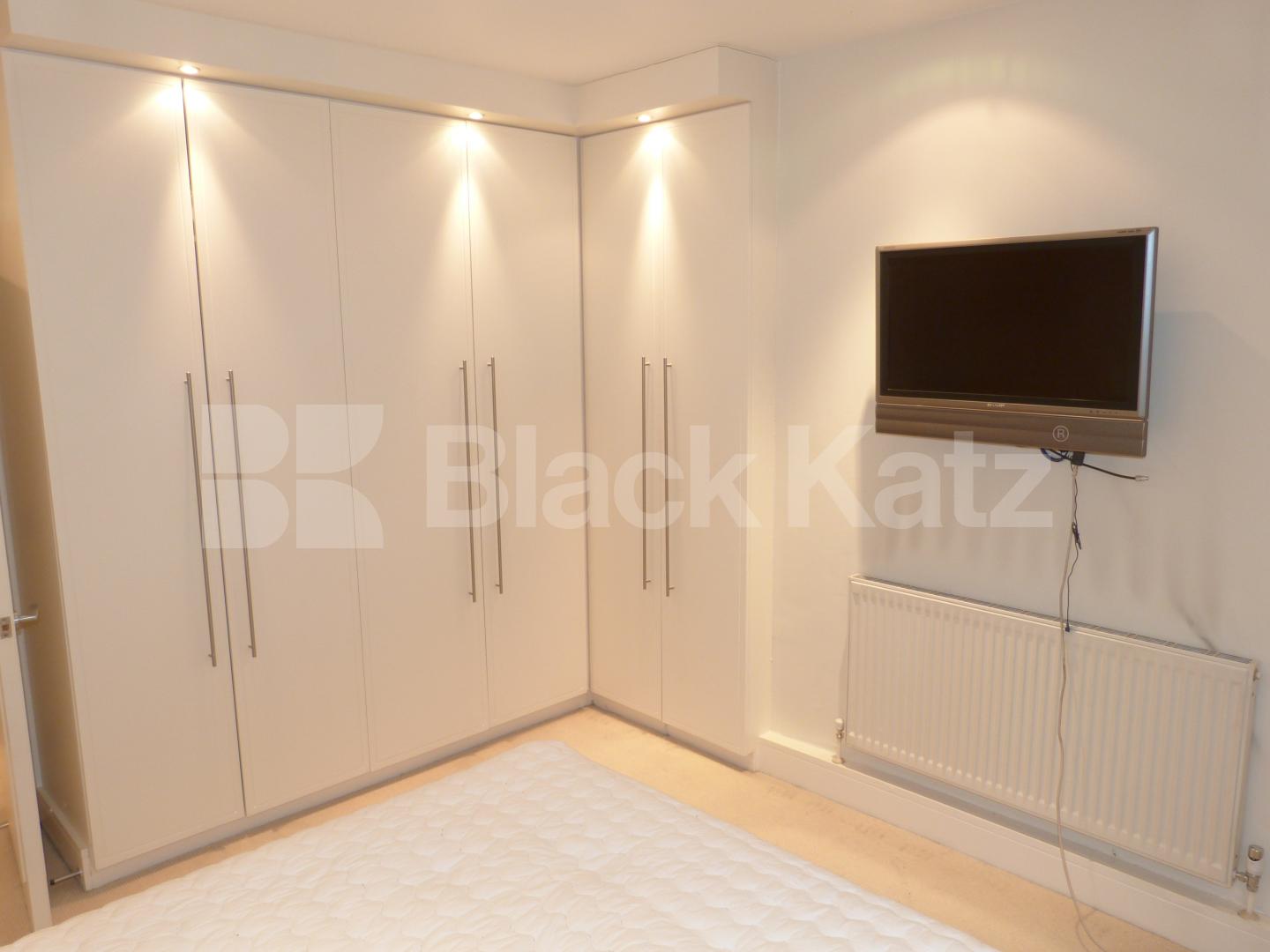 two double bedrooms, period features, high ceilings, wood floors & mins to Heath Heath Drive, Hampstead