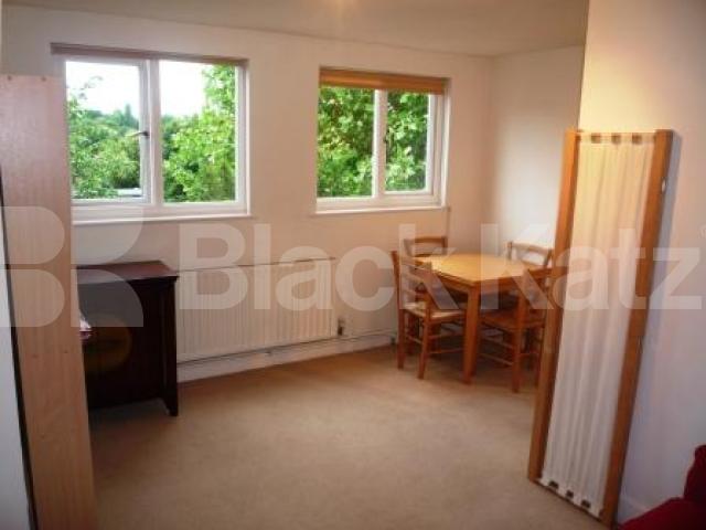 			1 Bedroom, 1 bath, 1 reception Flat			 Hornsey Lane Gardens, HIGHGATE