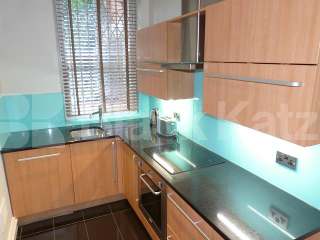 			2 Bedroom, 1 bath, 1 reception Apartment			 Heath drive, West Hampstead