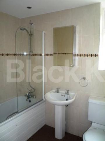 			NEWLY REFURBISHED!, 2 Bedroom, 1 bath, 1 reception Ground Floor Flat			 Muswell Hill Place, MUSWELL HILL