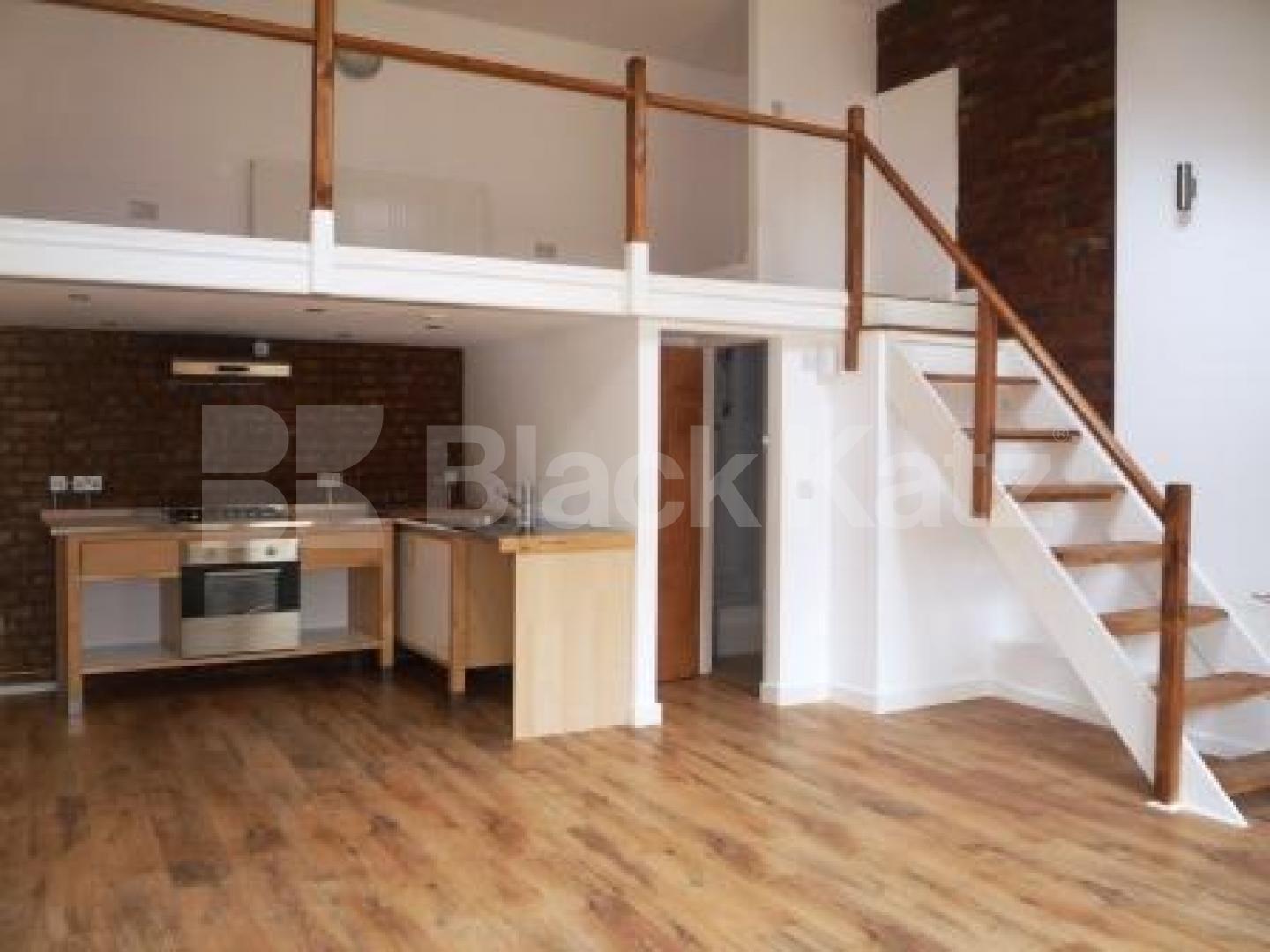 			LET!, 1 Bedroom, 1 bath, 1 reception Mews House			 Cinnamon Mews, Palmers Green