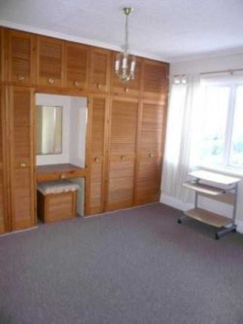 			2 Bedroom, 1 bath, 1 reception Flat			 Windermere Road, EAST FINCHLEY