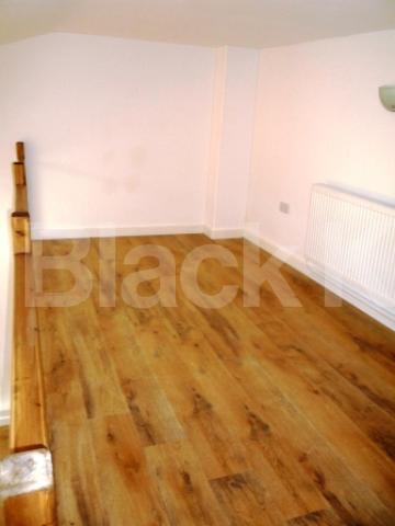 			LET!, 1 Bedroom, 1 bath, 1 reception Mews House			 Cinnamon Mews, Palmers Green