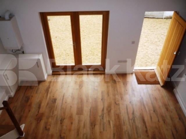 			LET!, 1 Bedroom, 1 bath, 1 reception Mews House			 Cinnamon Mews, Palmers Green