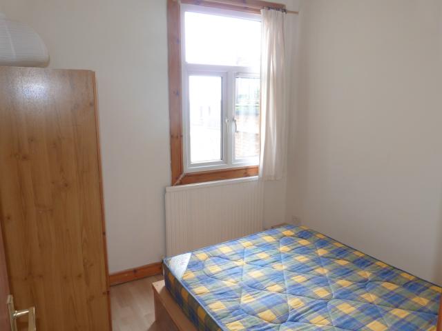 			1 Bedroom, 1 bath, 1 reception Flat			 Mill Lane, WEST HAMPSTEAD