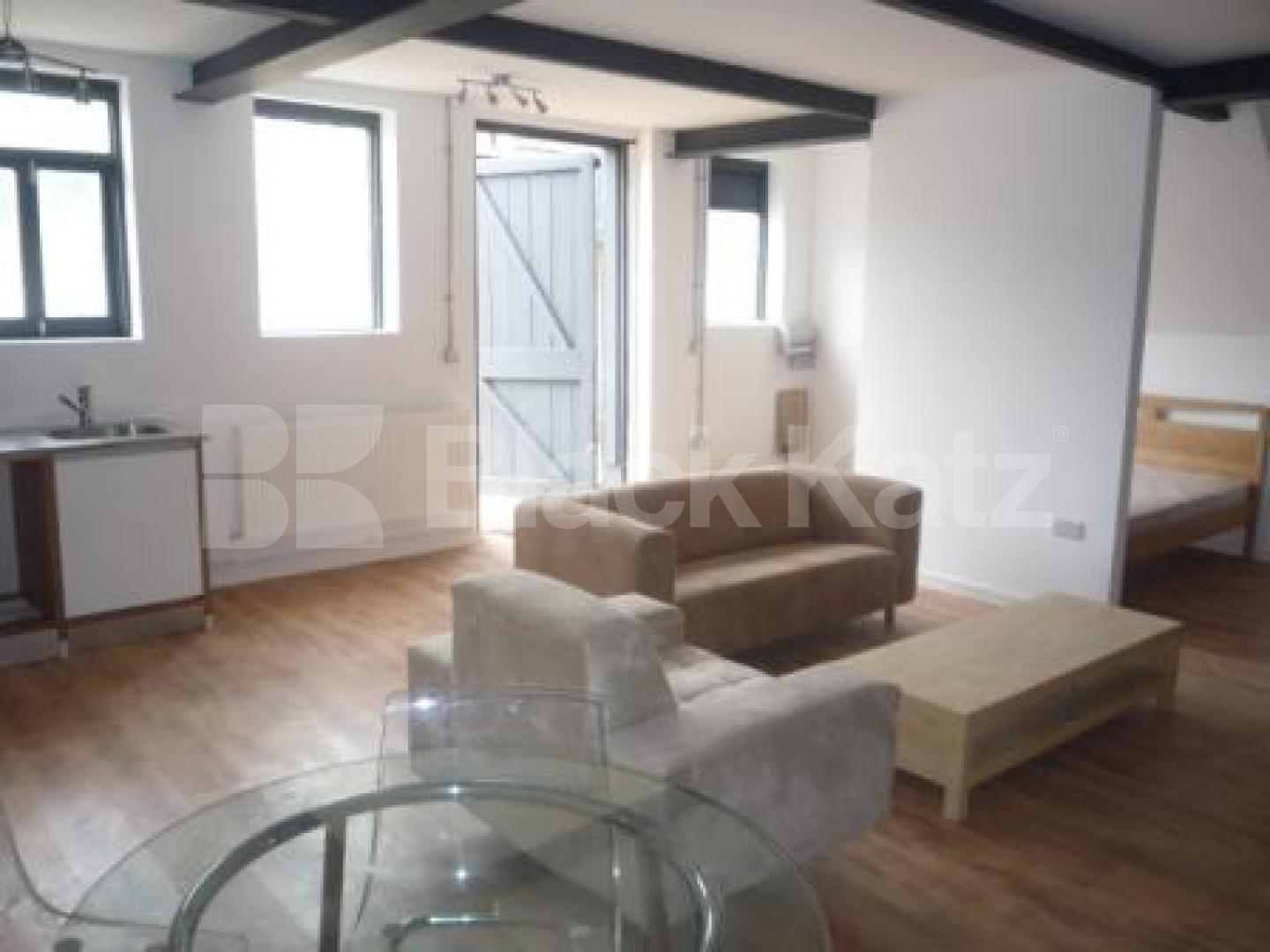 			Studio Apartment, 1 bath, 1 reception Mews House			 Cinnamon Mews, Palmers Green