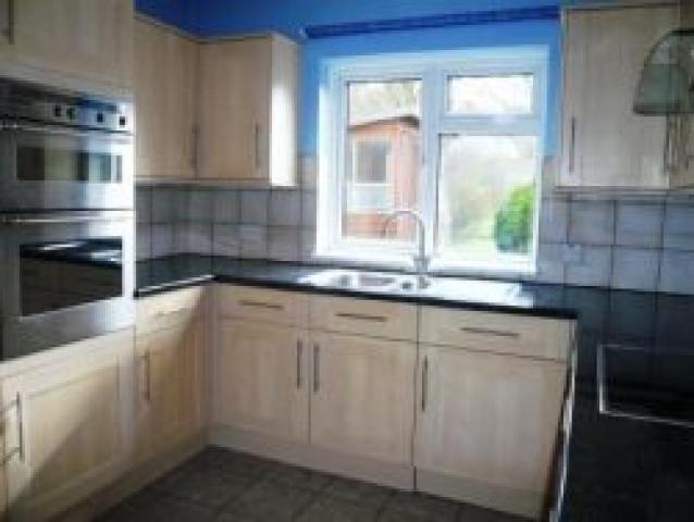 			3 Bedroom, 1 bath, 1 reception Flat			 Brookside Road, GOLDERS GREEN