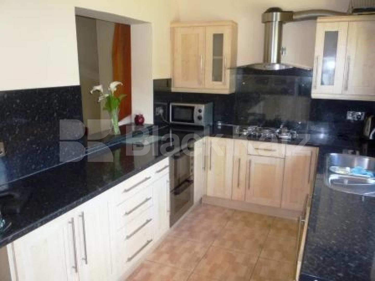 			4 Bedroom, 1 bath, 1 reception House			 Sirdar Road, Wood Green