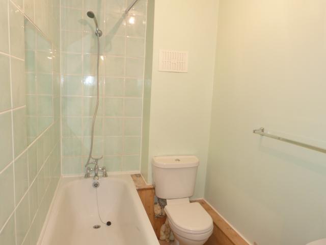 			Studio Apartment, 1 bath, 1 reception Studio			 Blackburn Road, WEST HAMPSTEAD