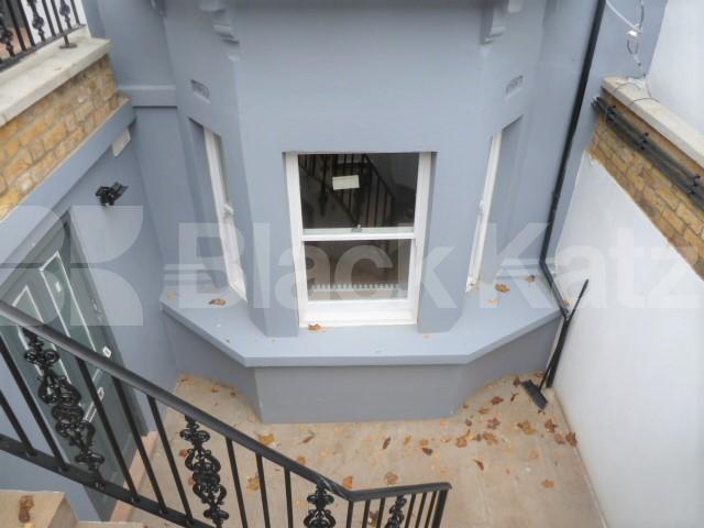 			STUNNING NEWLY REFURBISHED ONE BEDROOM APARTMENT, 1 Bedroom, 1 bath, 1 reception Flat			 Pyrland Road, NEWINGTON GREEN-CANONBURY