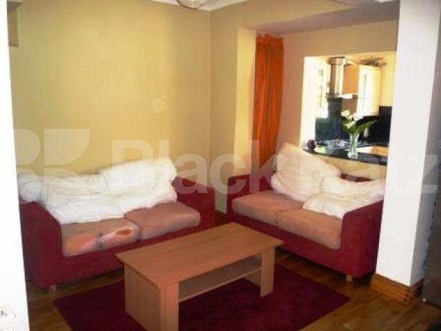 			4 Bedroom, 1 bath, 1 reception House			 Sirdar Road, Wood Green