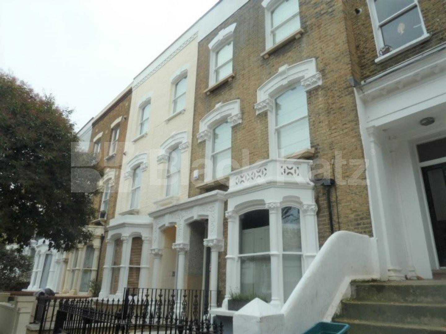 			STUNNING NEWLY REFURBISHED ONE BEDROOM APARTMENT, 1 Bedroom, 1 bath, 1 reception Flat			 Pyrland Road, NEWINGTON GREEN-CANONBURY