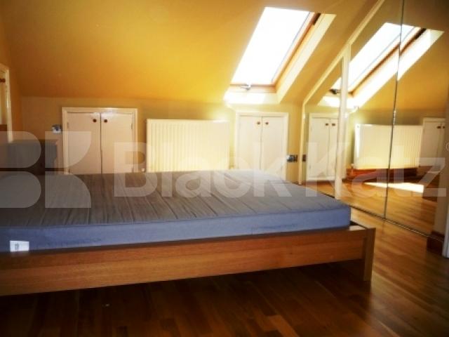 			4 Bedroom, 1 bath, 1 reception House			 Sirdar Road, Wood Green