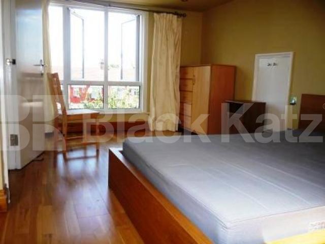 			4 Bedroom, 1 bath, 1 reception House			 Sirdar Road, Wood Green