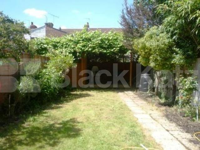 			4 Bedroom, 1 bath, 1 reception House			 Sirdar Road, Wood Green