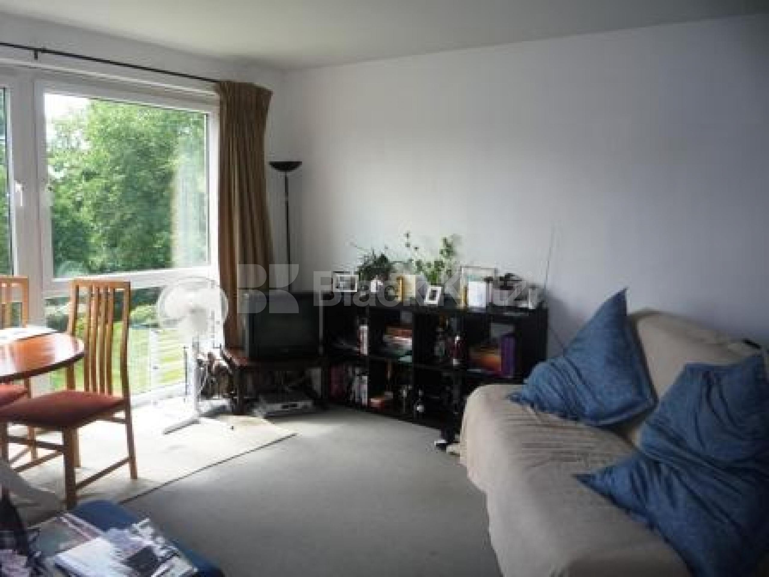 			2 Bedroom, 1 bath, 1 reception Flat			 Shepherds Hill, HIGHGATE N6 N6