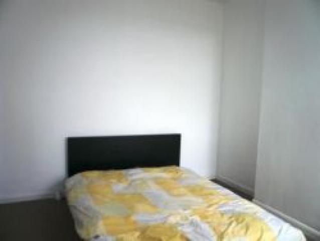 			2 Bedroom, 1 bath, 1 reception Flat			 Bathurst Gardens, KENSAL GREEN