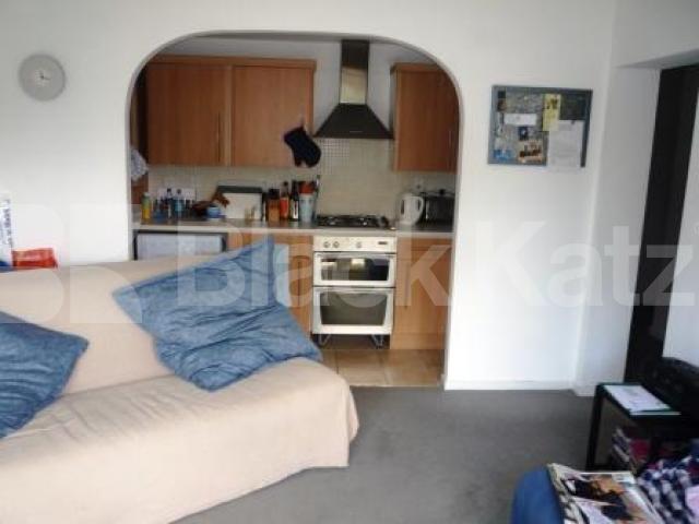 			2 Bedroom, 1 bath, 1 reception Flat			 Shepherds Hill, HIGHGATE N6